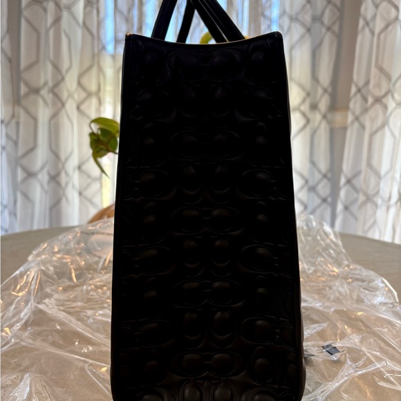 Coach Large Maggie Tote - Picture 5 of 11